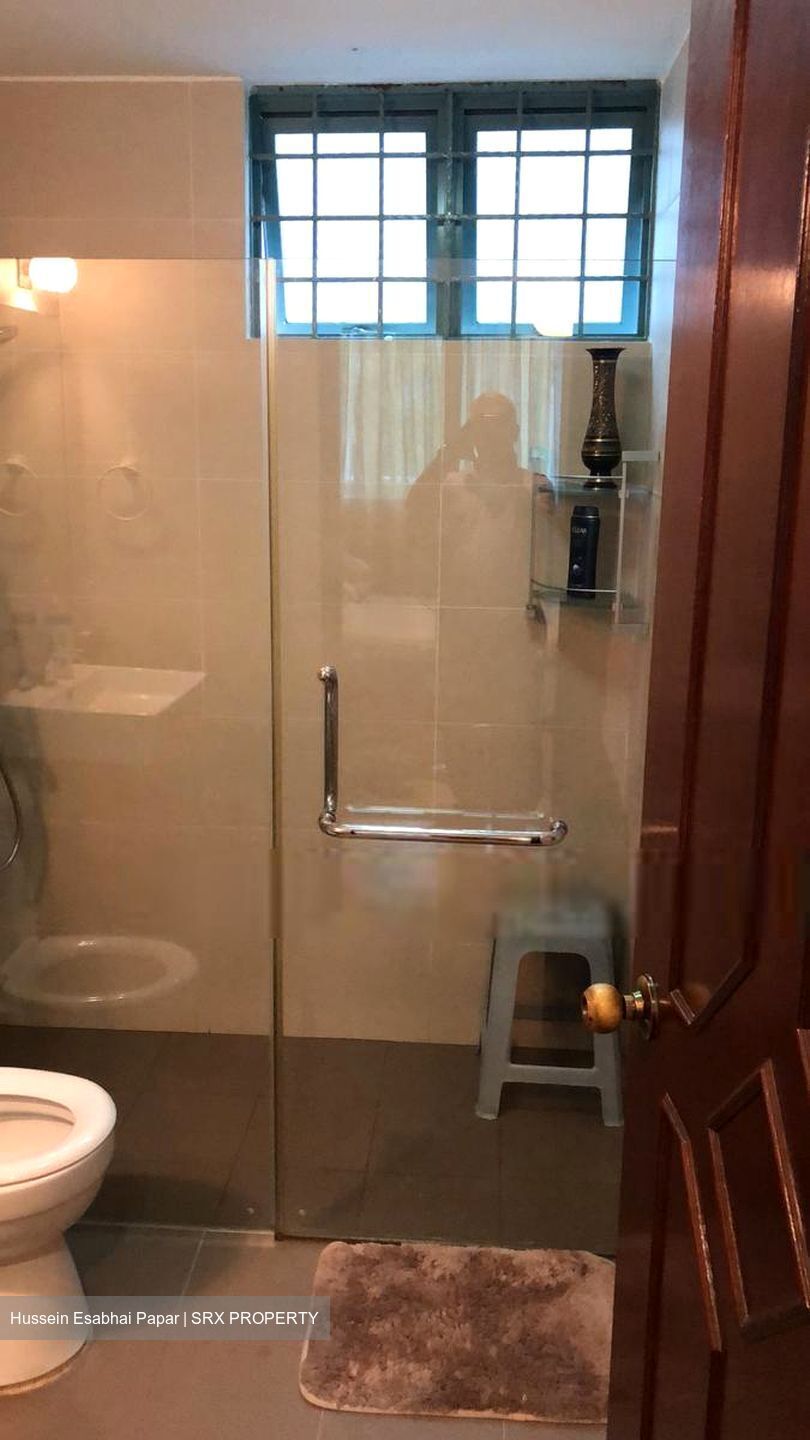 Stratford Court (D16), Condominium #583312771